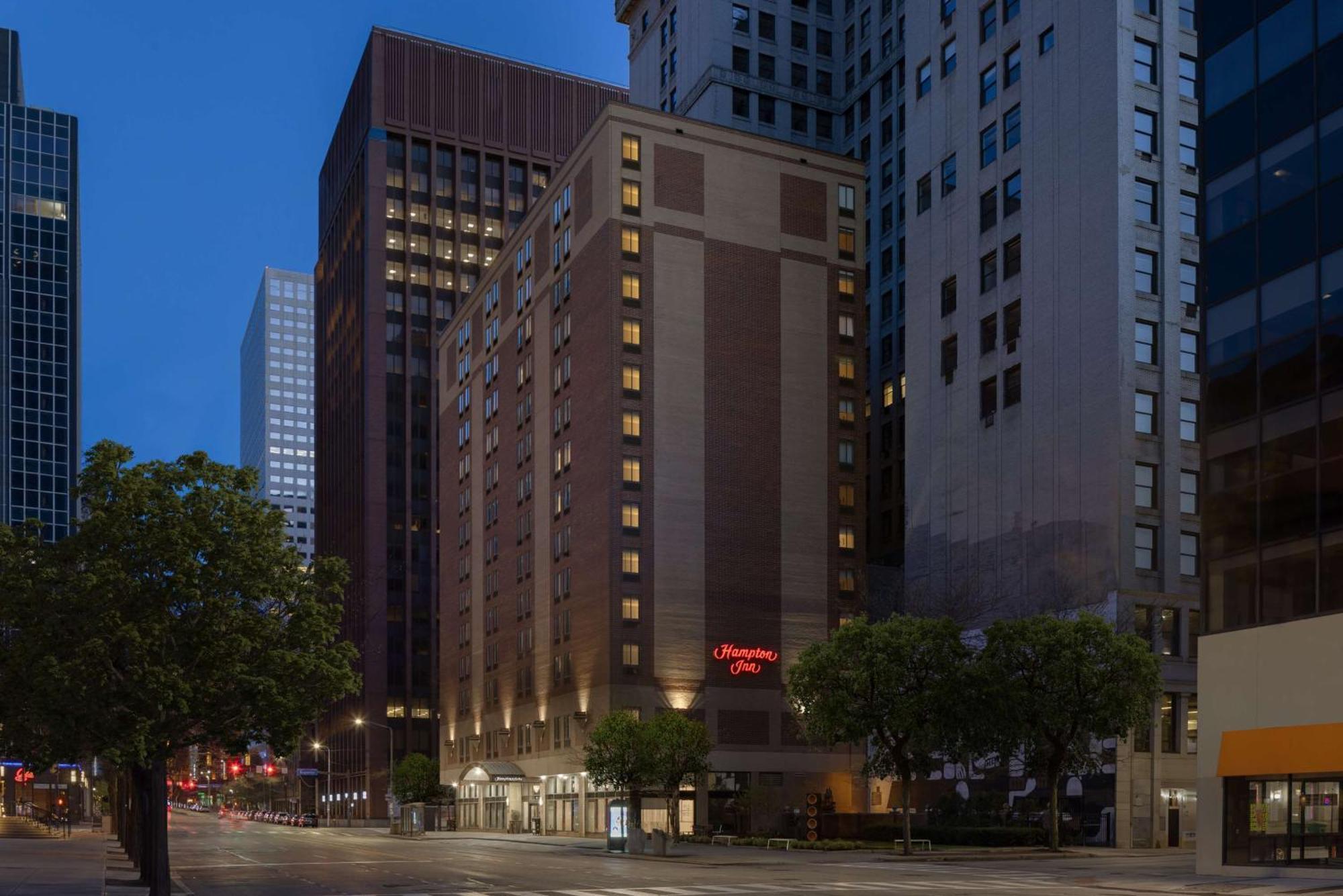 Hampton Inn Cleveland-Downtown Zewnętrze zdjęcie